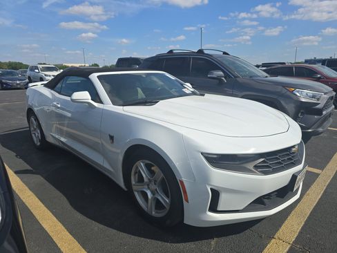 Used 2020 Chevrolet Camaro LT image 4