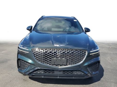 Used 2023 Genesis GV70 2.5T w/ Sport Prestige Package image 2