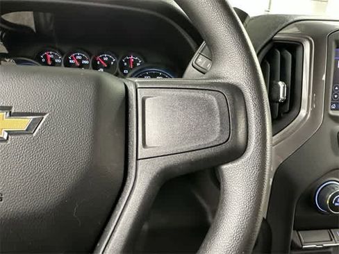 Used 2024 Chevrolet Silverado 2500 Custom w/ Custom Convenience Package image 9