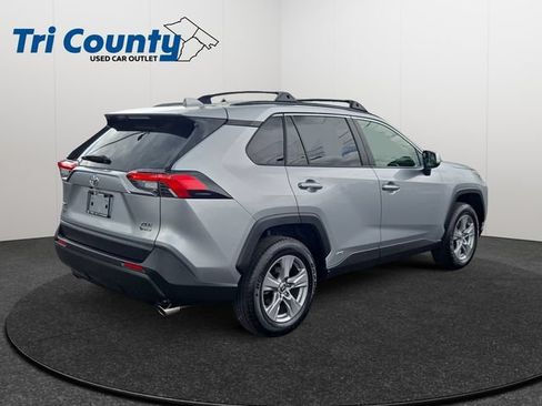 Certified 2025 Toyota RAV4 XLE AWD/4WD image 8
