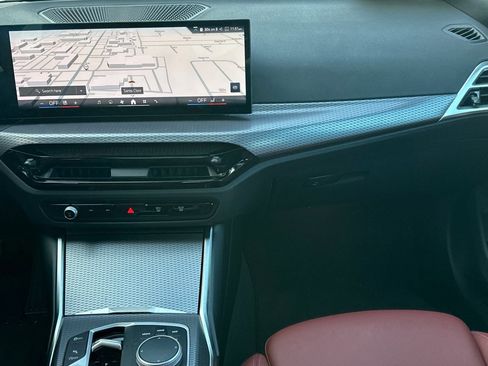 Used 2025 BMW 330i xDrive Sedan w/ Convenience Package image 27