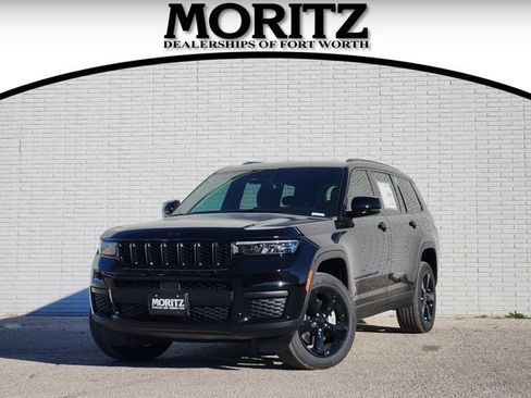 New 2025 Jeep Grand Cherokee L Altitude RWD image 1