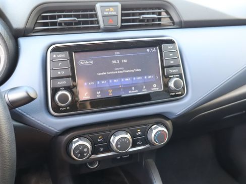 Used 2024 Nissan Versa SV FWD image 6