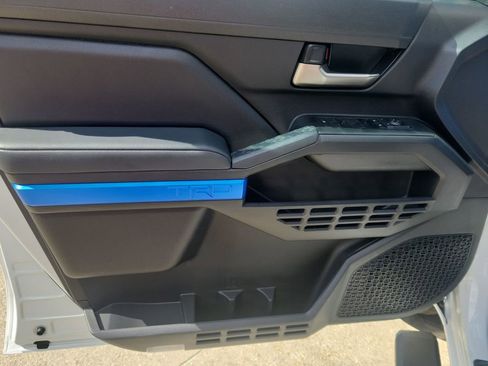 Used 2025 Toyota Tacoma TRD Off-Road w/ TRD Off Road Upgrade Package image 12