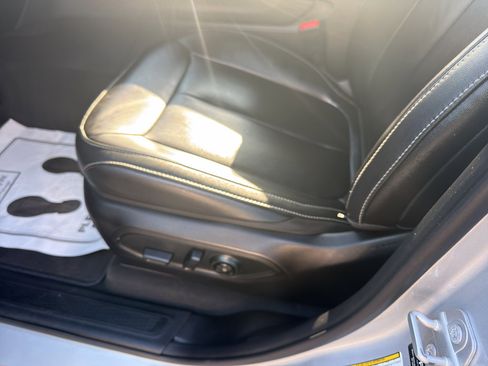 Used 2024 Jeep Grand Cherokee L Limited image 17