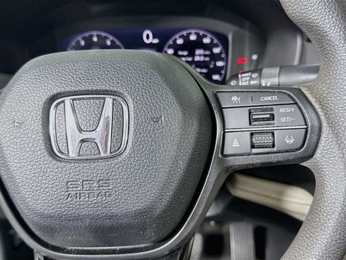 Used 2023 Honda Accord EX image 19