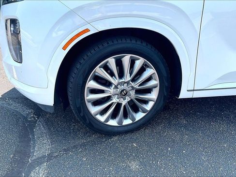 Used 2020 Hyundai Palisade Limited FWD image 4