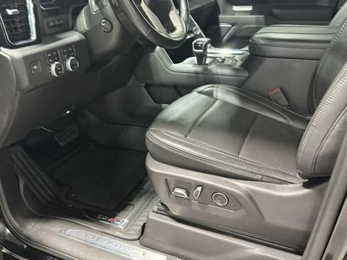 Used 2024 GMC Sierra 1500 Denali AWD/4WD image 7