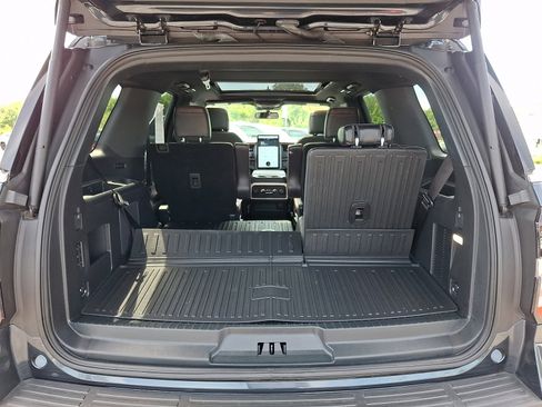 Used 2024 Ford Expedition Limited AWD/4WD image 28