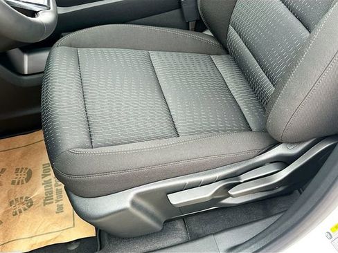 New 2026 Chevrolet Equinox LT w/ Safety and Technology Package FWD image 21