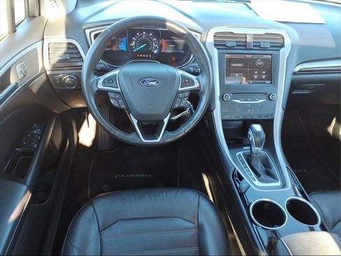 Used 2013 Ford Fusion SE image 8