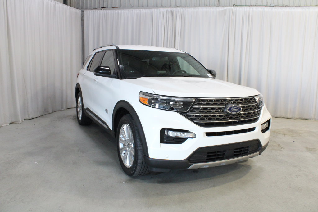 Used 2022 Ford Explorer King Ranch w/ Premium Technology Package RWD image 39