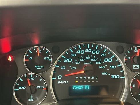 Used 2018 Chevrolet Express 2500 w/ Driver Convenience Package image 16