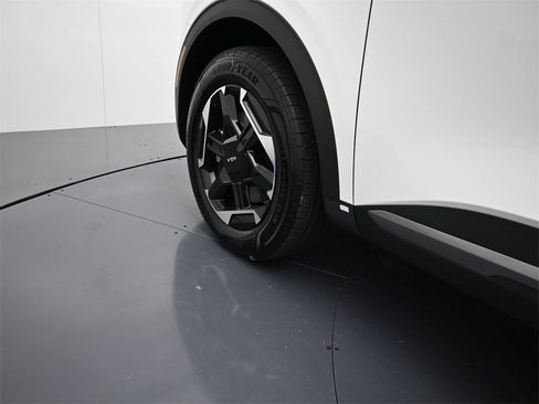 New 2026 Kia Sportage S image 12