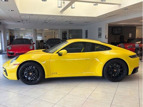 Used 2023 Porsche 911 Carrera GTS RWD image 9