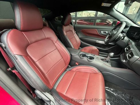 Used 2025 Ford Mustang GT Premium RWD image 23