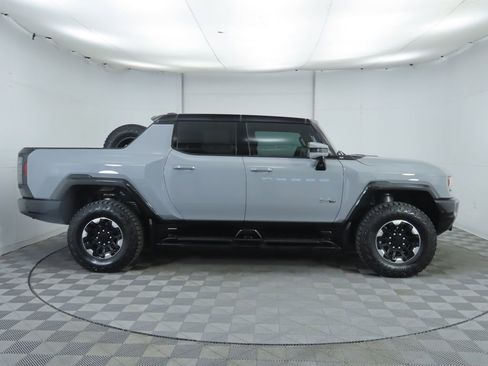 Used 2025 GMC Hummer EV 3X w/ Extreme Off-Road Package image 4