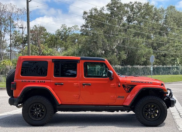 Used 2023 Jeep Wrangler Unlimited Rubicon 4xe AWD/4WD image 5