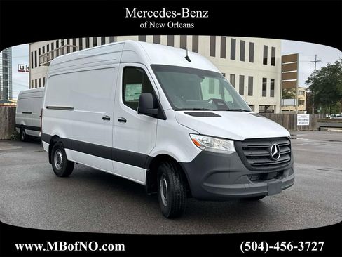 Used 2025 Mercedes-Benz Sprinter 2500 image 1