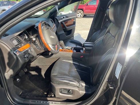 Used 2014 Lincoln MKS AWD w/ Equipment Group 101A image 14