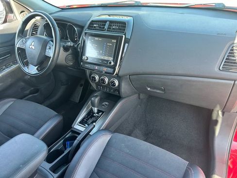 Used 2024 Mitsubishi Outlander Sport SE image 34