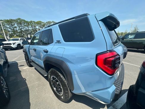 Used 2025 Toyota 4Runner TRD Off-Road Premium AWD/4WD image 3
