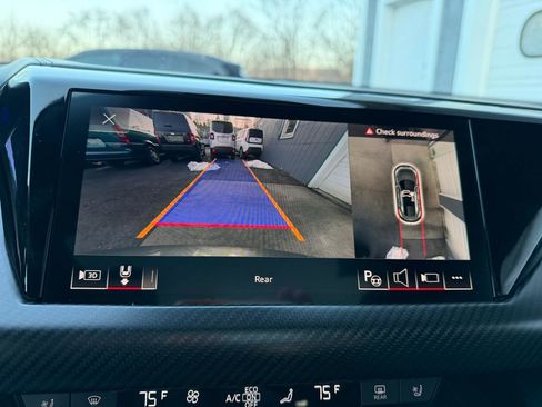 Used 2022 Audi e-tron GT Prestige w/ Prestige Package image 17