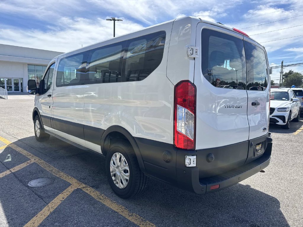 Used 2024 Ford Transit 350 XLT RWD image 6