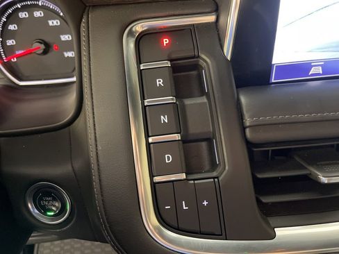 Used 2021 Chevrolet Tahoe Z71 image 35