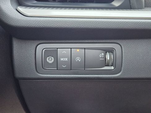 New 2027 Chevrolet Traverse LT w/ Midnight/Sport Edition FWD image 22