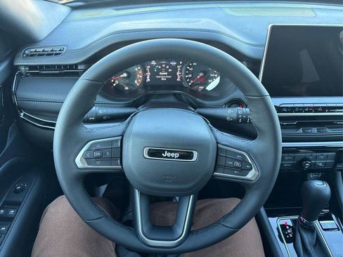 New 2026 Jeep Compass Latitude AWD/4WD image 14