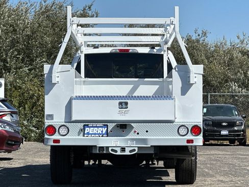 New 2025 Ford F350 XL w/ XL Chrome Package AWD/4WD image 4