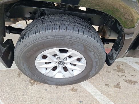 Used 2025 Nissan Frontier S image 11