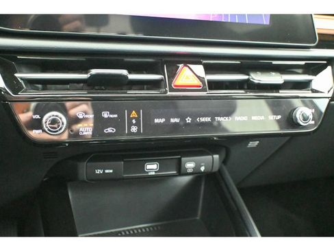 New 2025 Kia Niro EX w/ EX Cold Weather Package image 27