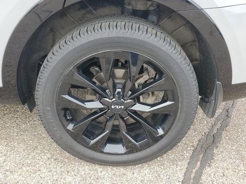 Used 2023 Kia Sorento SX AWD/4WD image 5