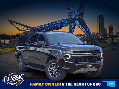 Used 2021 Chevrolet Suburban Z71 w/ Rear Media and Nav Package AWD/4WD image 1