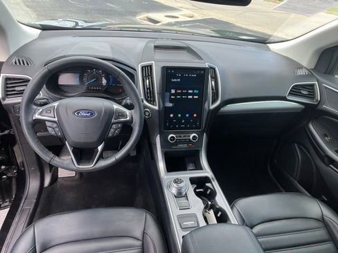 Used 2022 Ford Edge SEL w/ Convenience Package image 9
