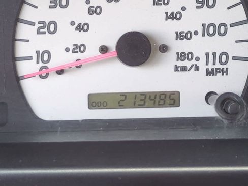 Used 2002 Toyota Tacoma PreRunner RWD image 21