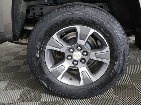 Used 2017 Chevrolet Colorado Z71 RWD image 16