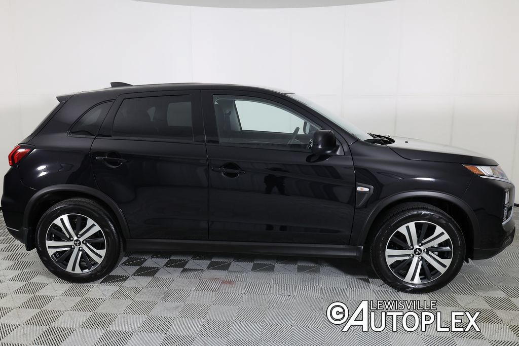 Used 2026 Mitsubishi Outlander Sport ES AWD/4WD image 4