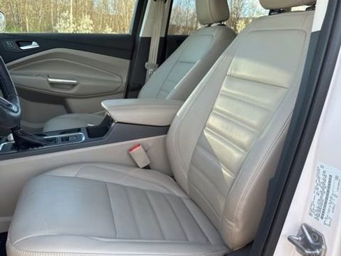 Used 2018 Ford Escape SEL w/ Ford Safe & Smart Package image 9