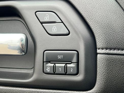 Used 2023 Chevrolet Silverado 2500 High Country w/ Z71 Off-Road Package AWD/4WD image 29
