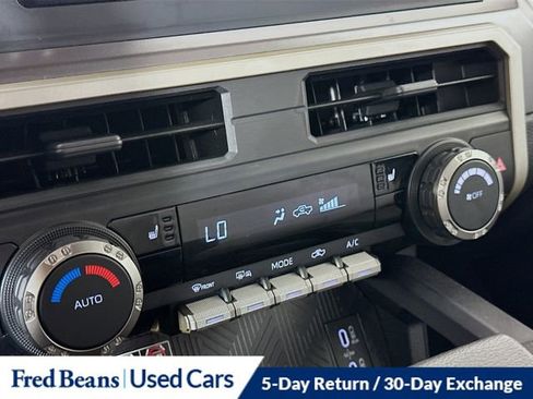 Used 2025 Toyota Tacoma SR5 w/ SR5 Upgrade Package AWD/4WD image 20