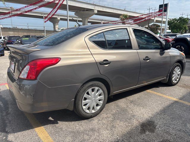 Used 2017 Nissan Versa S Plus FWD image 6