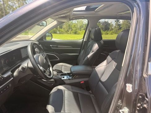 Used 2025 Kia Telluride S FWD image 8