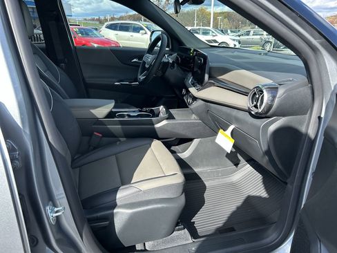 New 2026 Chevrolet Equinox LT image 13