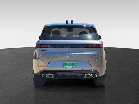 New 2025 Land Rover Range Rover Sport Dynamic SE image 5