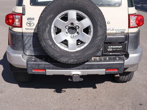 Used 2008 Toyota FJ Cruiser 4WD image 12
