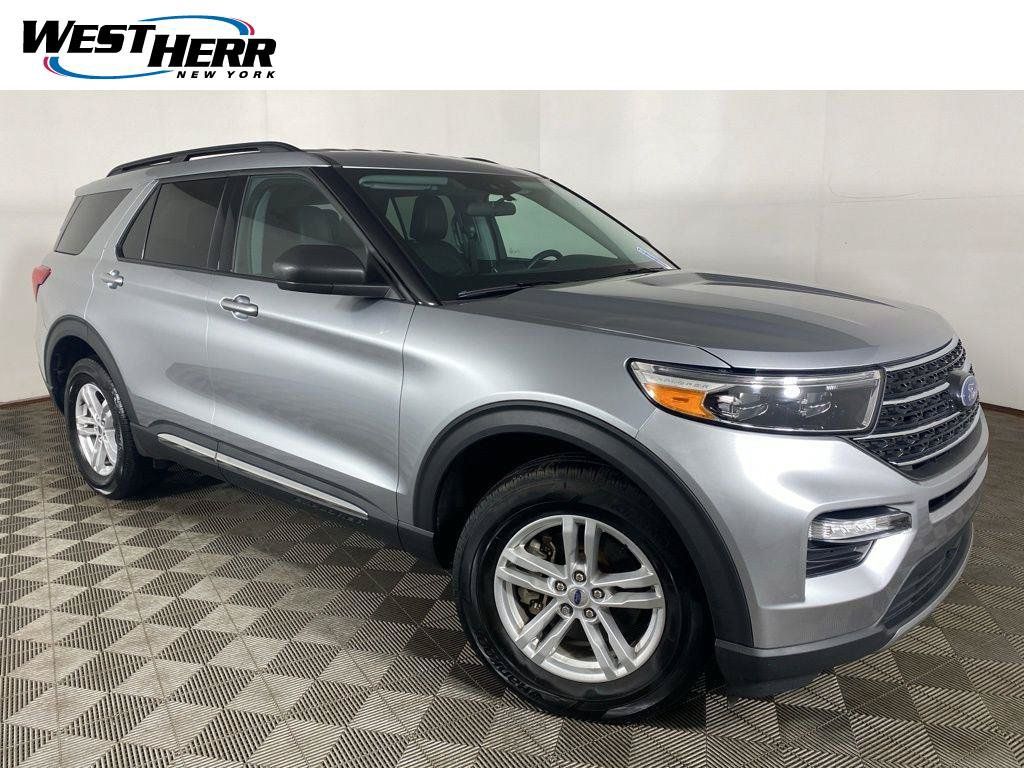 Used 2024 Ford Explorer XLT w/ Equipment Group 202A AWD/4WD image 1
