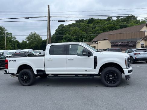 New 2026 Ford F250 Lariat w/ Black Appearance Package AWD/4WD image 5